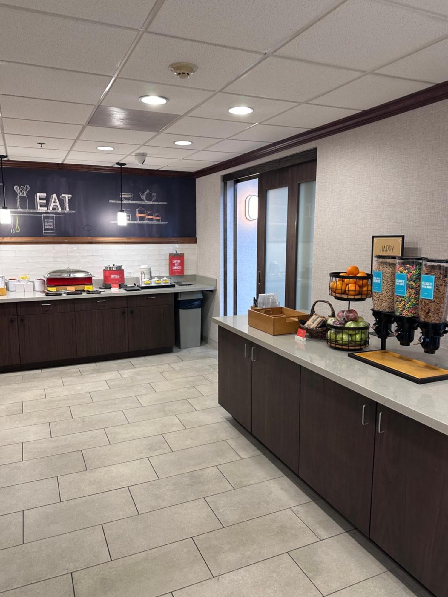 Hampton Inn & Suites Tallahassee I-10-Thomasville Road Экстерьер фото